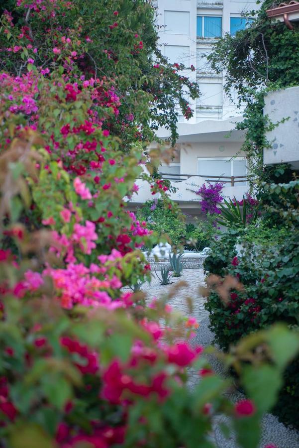Bougainvill Sunset Villa Saranda Extérieur photo